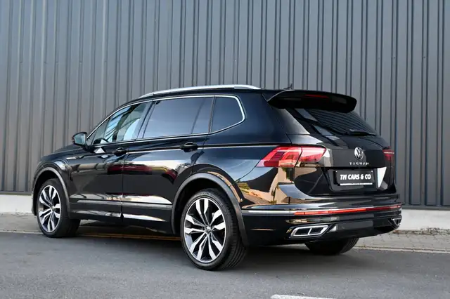Volkswagen Tiguan Allspace view 4