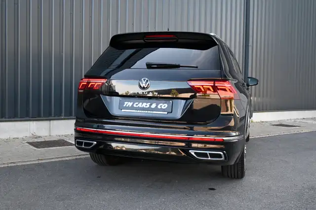 Volkswagen Tiguan Allspace view 8