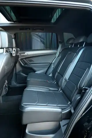 Volkswagen Tiguan Allspace view 13