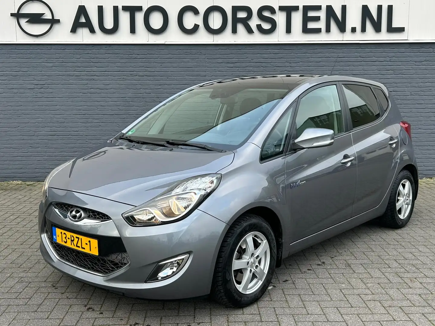 Hyundai iX20 1.4I 90PK i-Catcher Leder Panoramadak Navi Camera Szary - 1