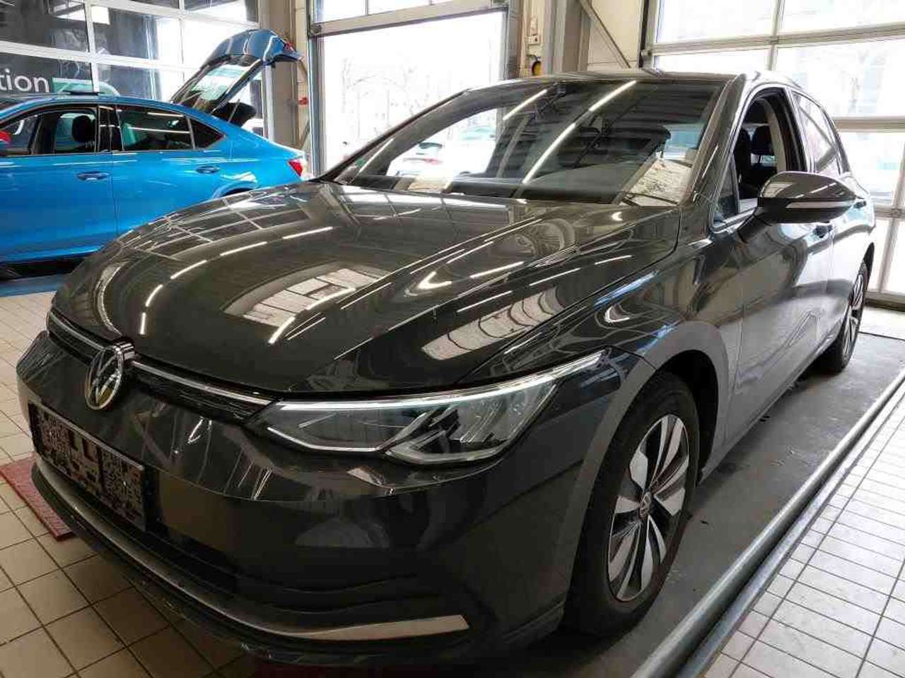 Volkswagen Golf 2024 — MOVE 1.0 eTSI DSG APP KAMERA ACC ALU APS LED SITZHEIZUNG CLIMATRONIC