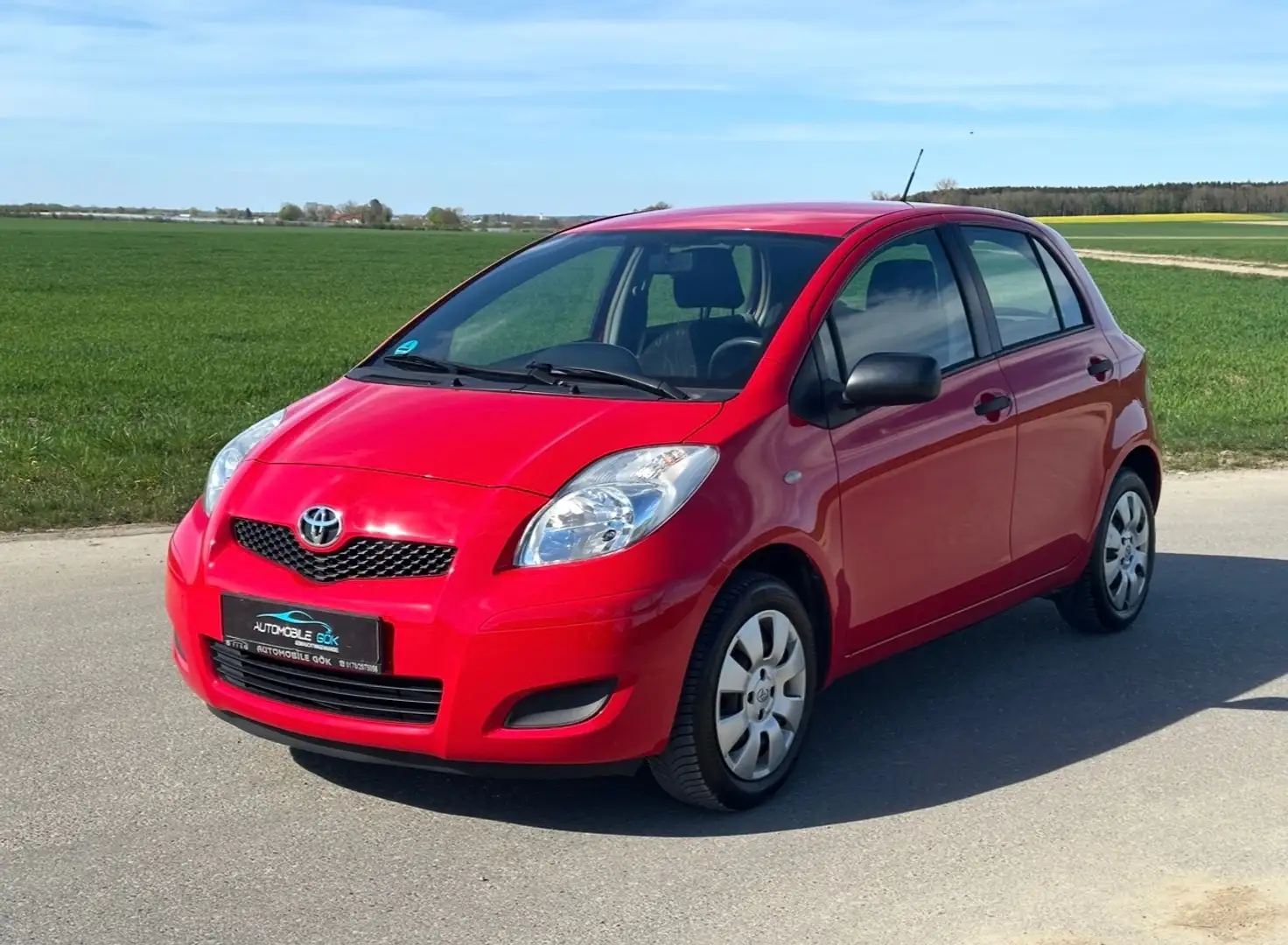Toyota Yaris *KLIMA*WENIG KM*TOP GEPFLEGT*4-TÜRIG* Kırmızı - 1