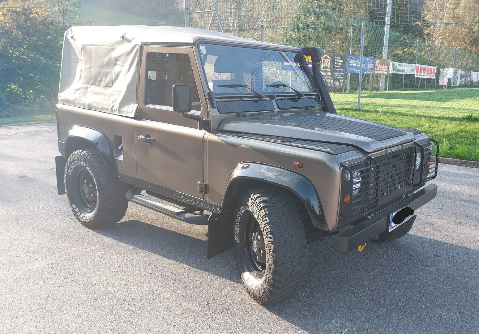 Land Rover Defender Defender 90" Station TD Bronzová - 2