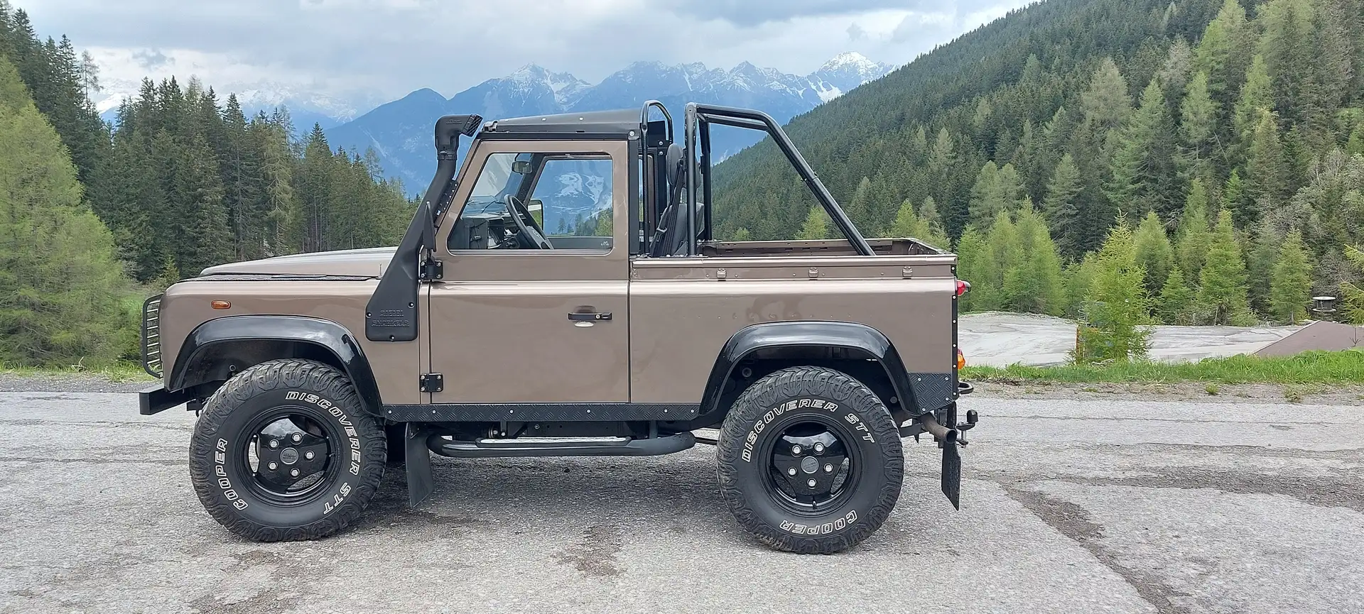 Land Rover Defender Defender 90" Station TD Bronzová - 1