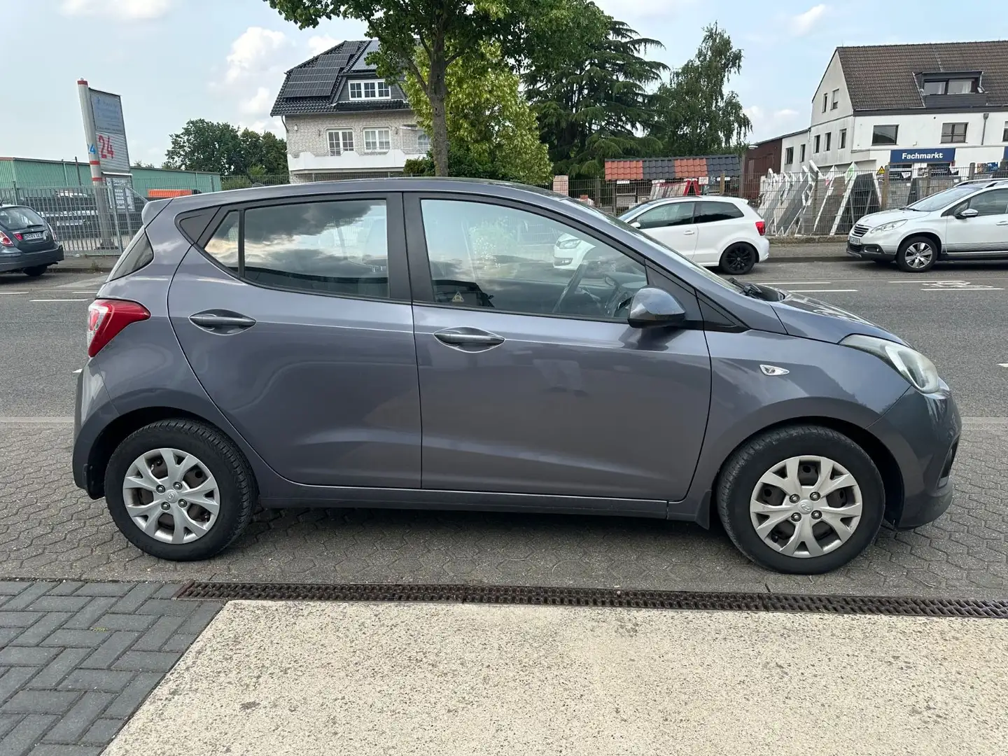 Hyundai i10 Style Sitzheizung Klima Zwart - 2
