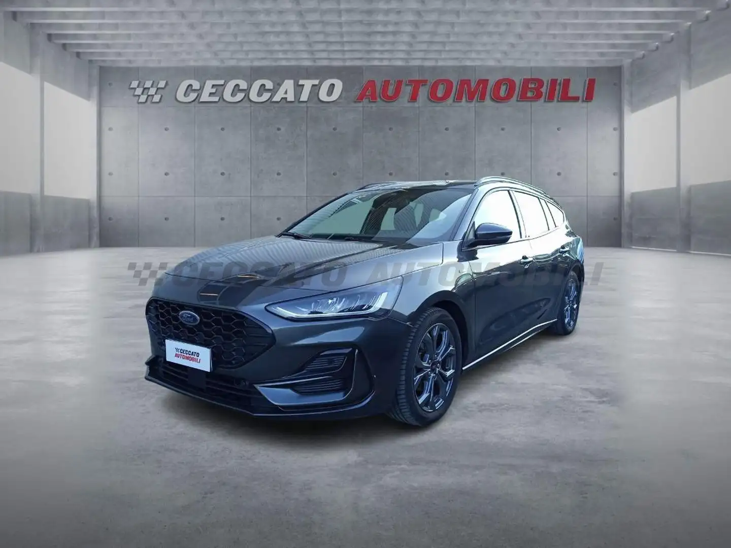 Ford Focus Focus SW 1.5 ecoblue ST-Line 115cv auto Grigio - 1