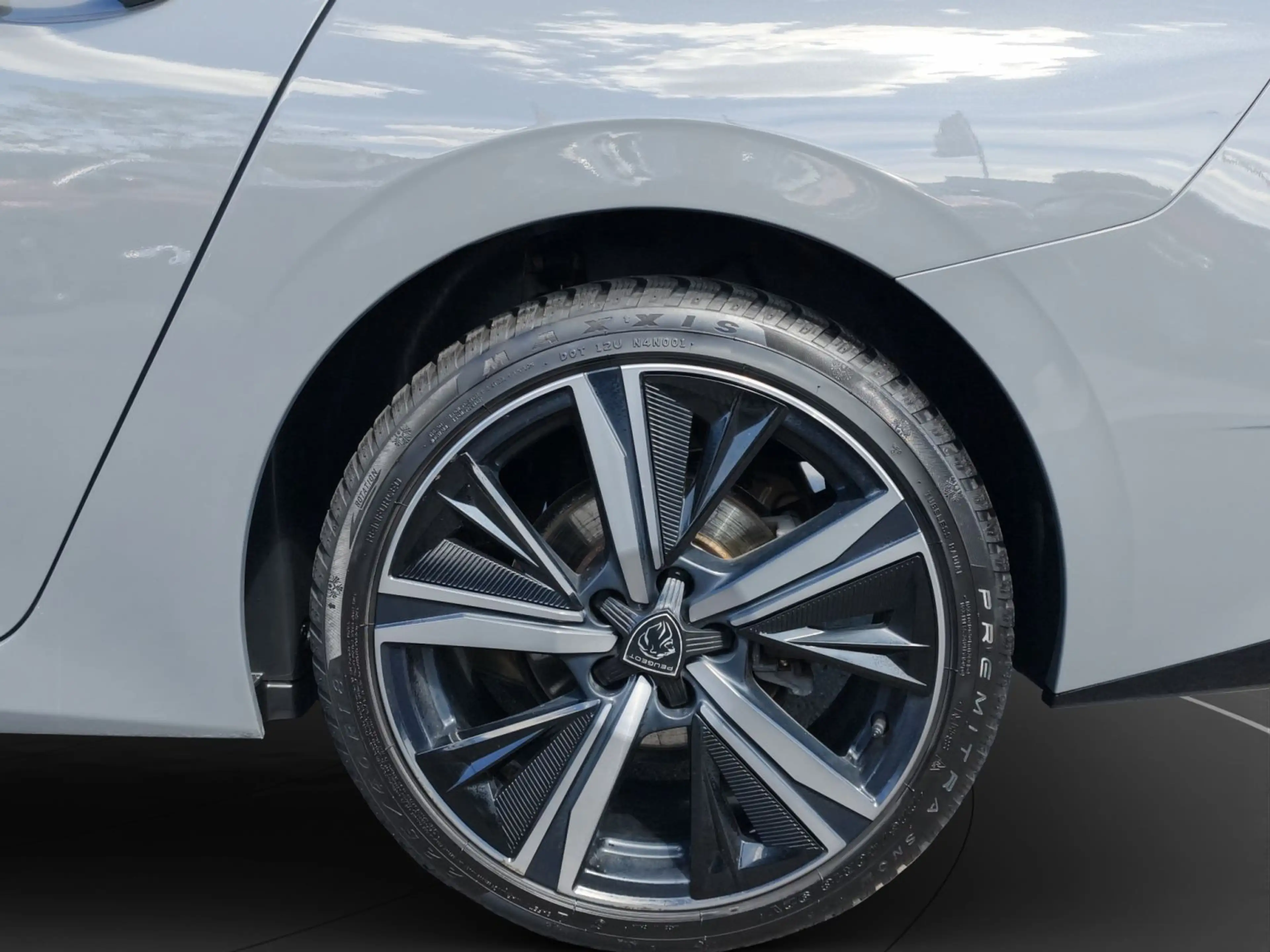 Peugeot 308 SW GT PT130 EAT8 Navi AGR Memory LED Kamera — photo 7