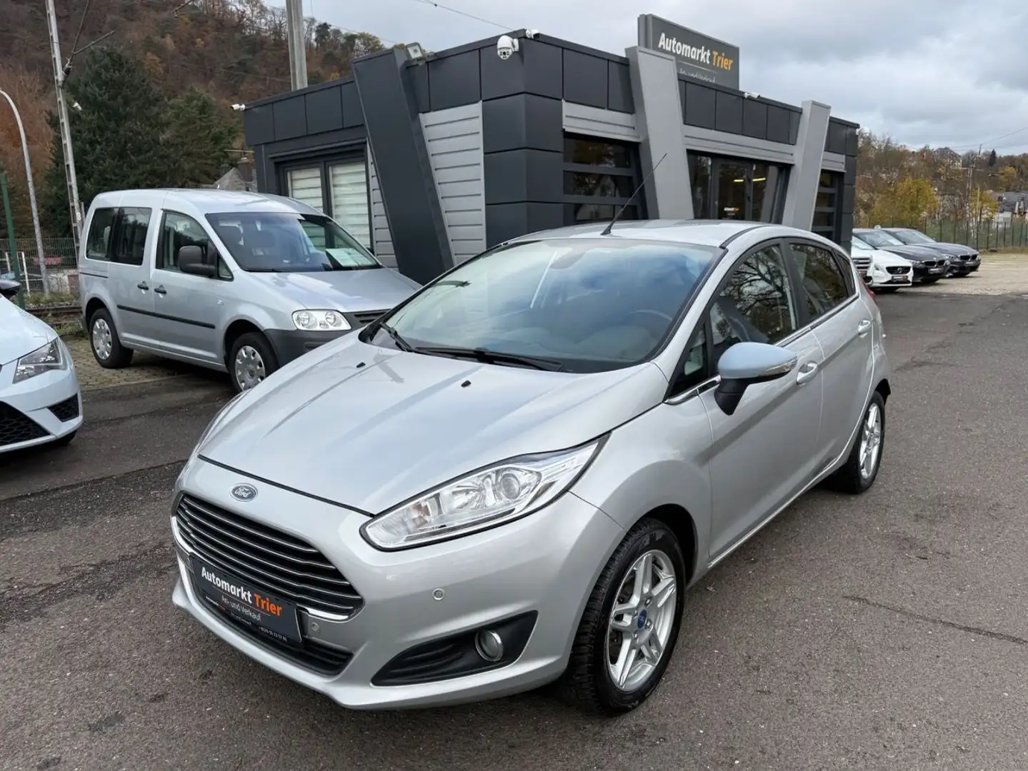 Ford Fiesta Titanium! Top Zustand! TÜV bis 02/2027! Argent - 1
