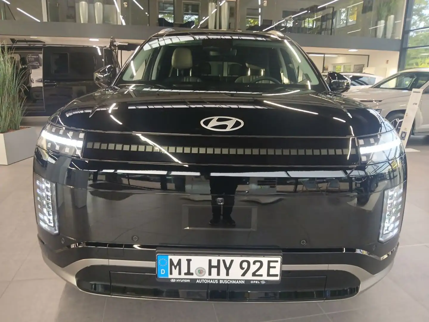 Hyundai IONIQ 9 110 kWh 4WD UNIQ 6-Sitzer +RELAX+PANO+ Zwart - 2