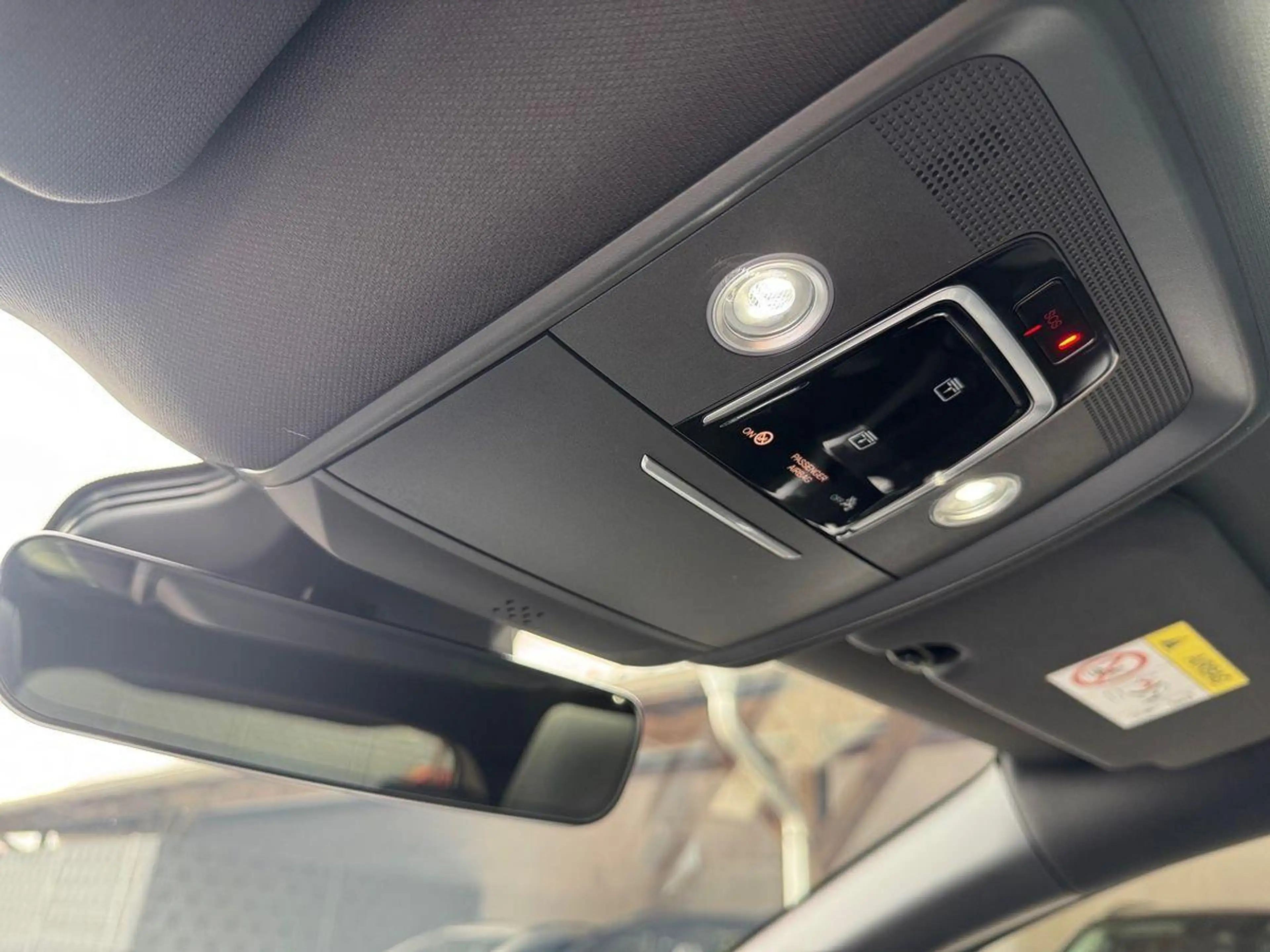 BYD Dolphin G 1.5 DM-i PHEV 156 kW Comfort — photo 21
