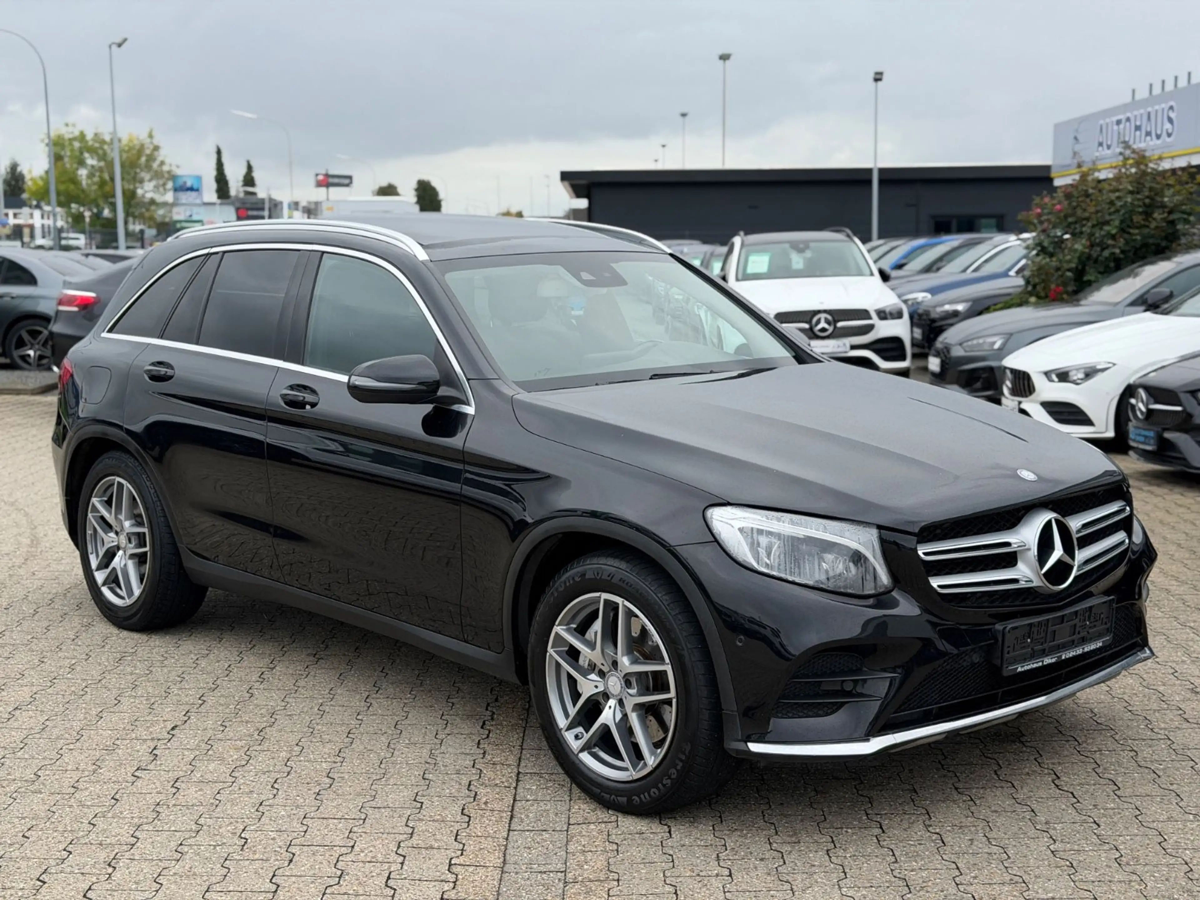 Mercedes-Benz GLC 250 d 4Matic AMG Line Pano, Navi, LED — photo 2