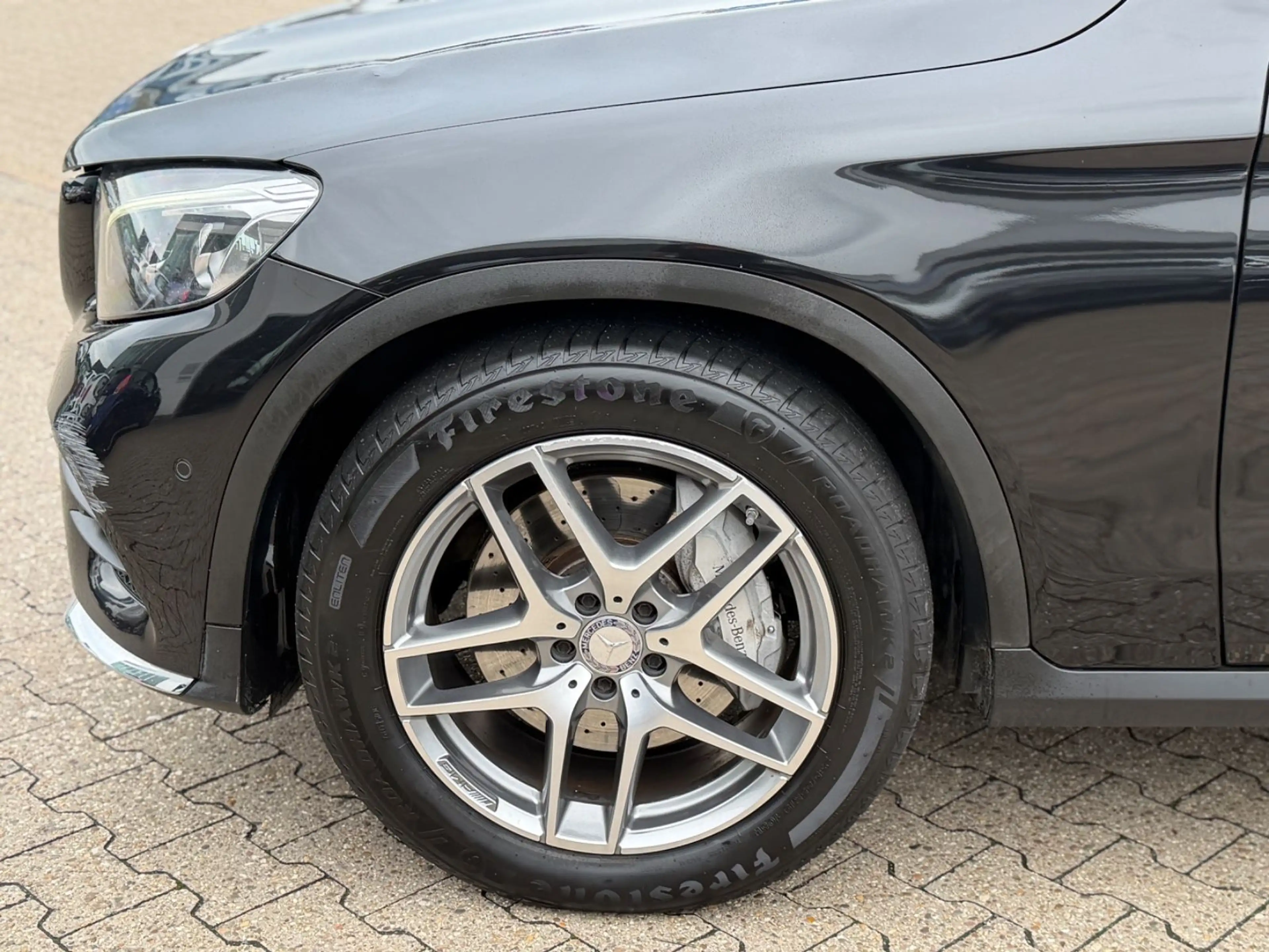 Mercedes-Benz GLC 250 d 4Matic AMG Line Pano, Navi, LED — photo 7