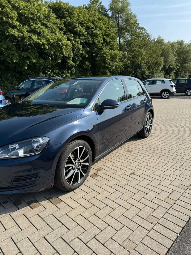 Volkswagen Golf 1.6 TDI BMT Comfortline Bleu - 1