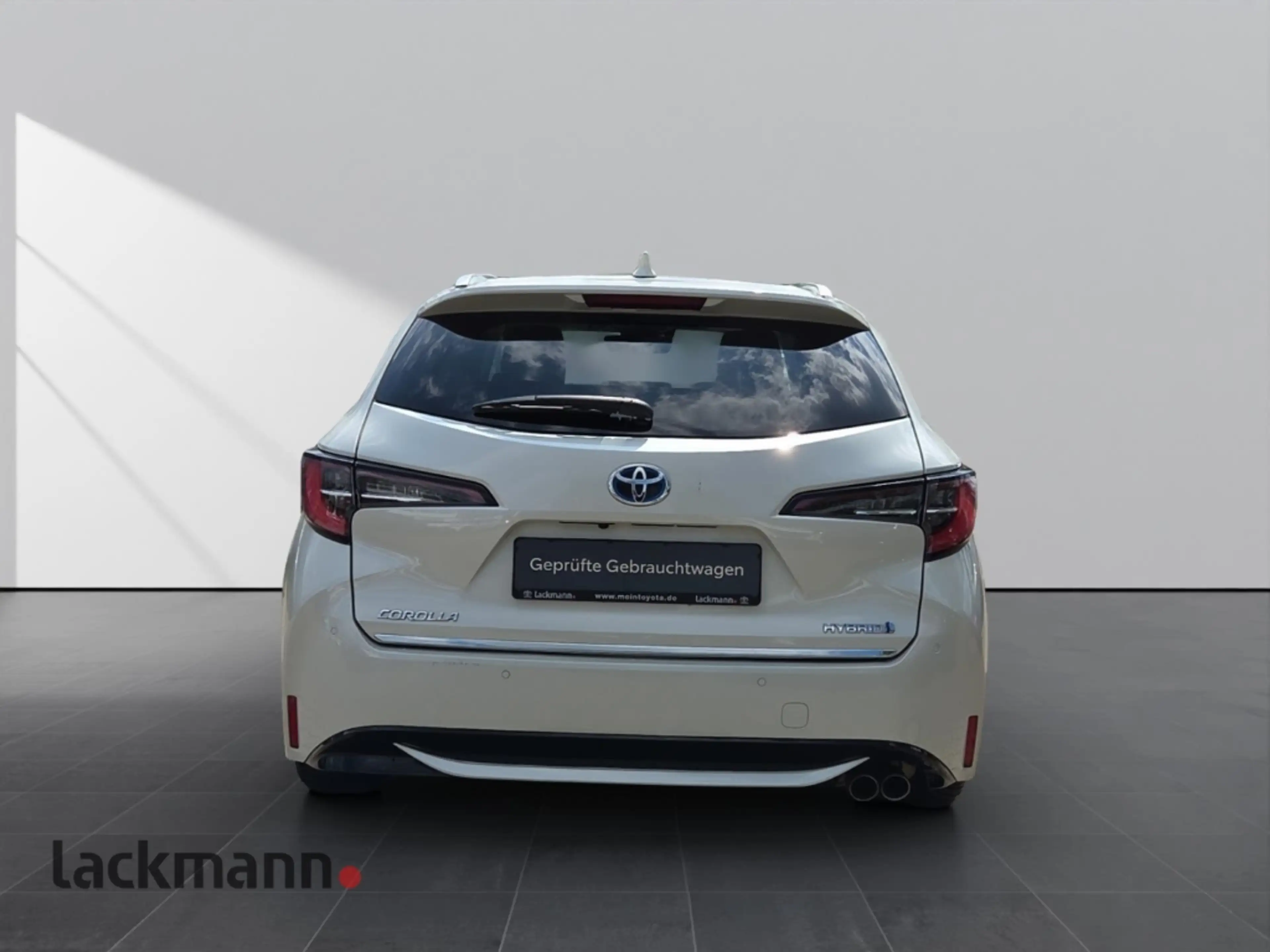 Toyota Corolla TS 2.0 Hybrid Lounge  *Navi*Leder*Technikp.* — photo 6