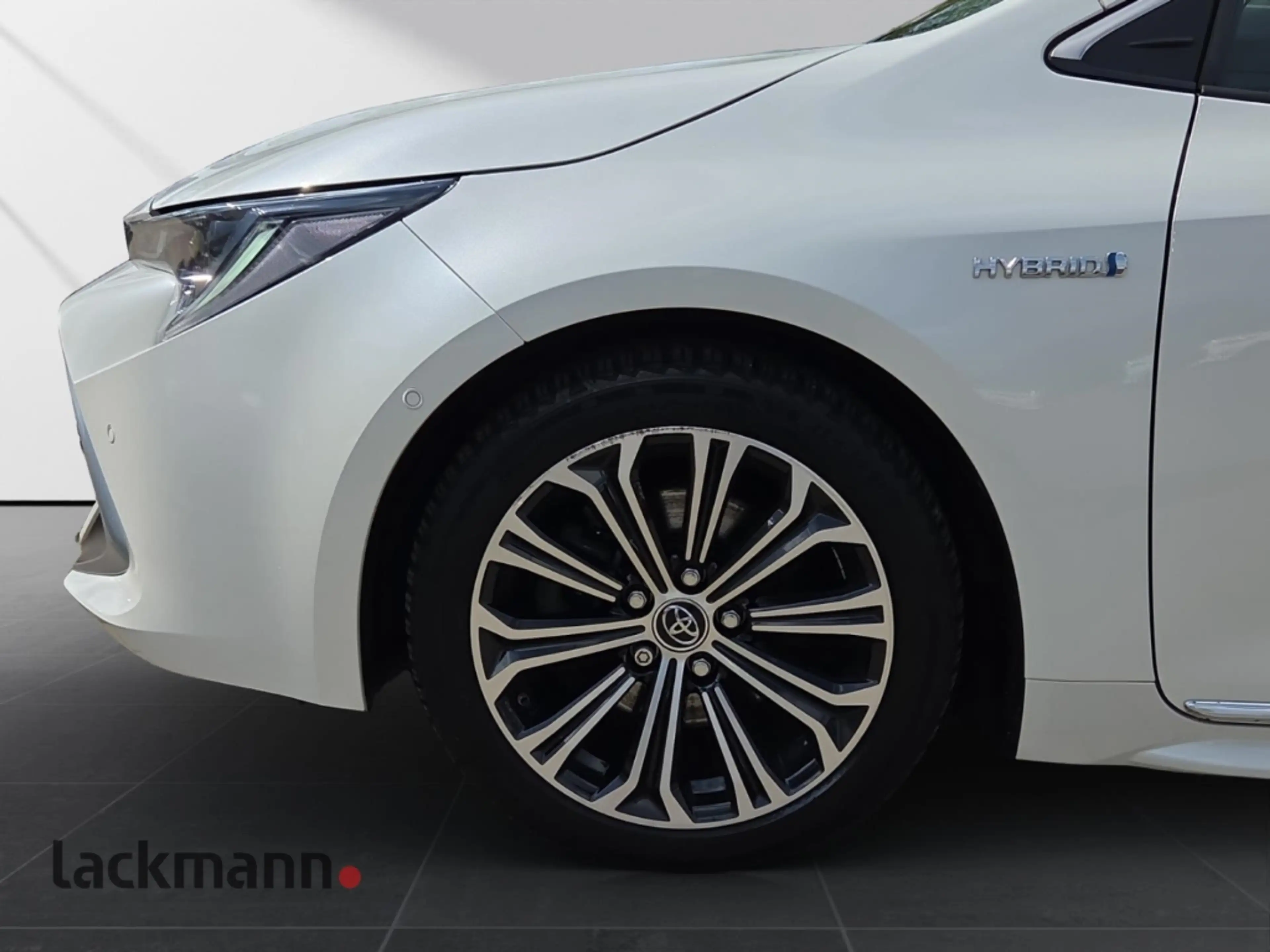 Toyota Corolla TS 2.0 Hybrid Lounge  *Navi*Leder*Technikp.* — photo 15