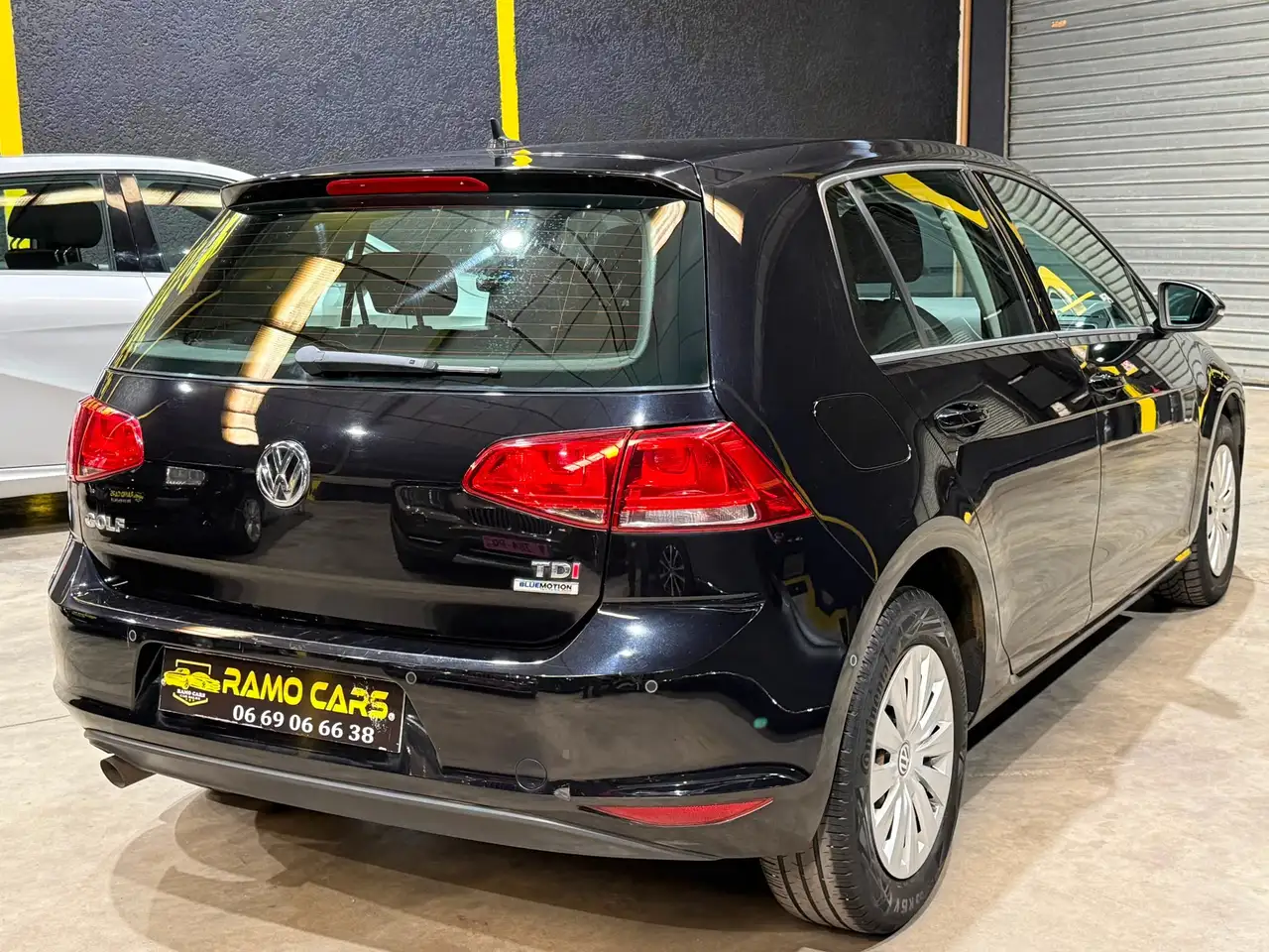 Volkswagen Golf Standard Model — photo 6