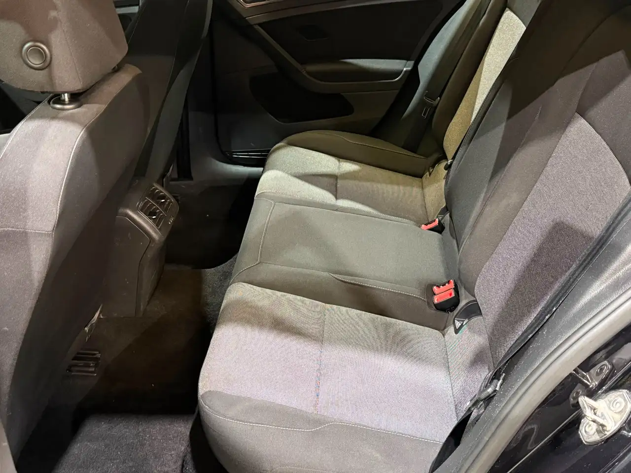 Volkswagen Golf Standard Model — photo 11