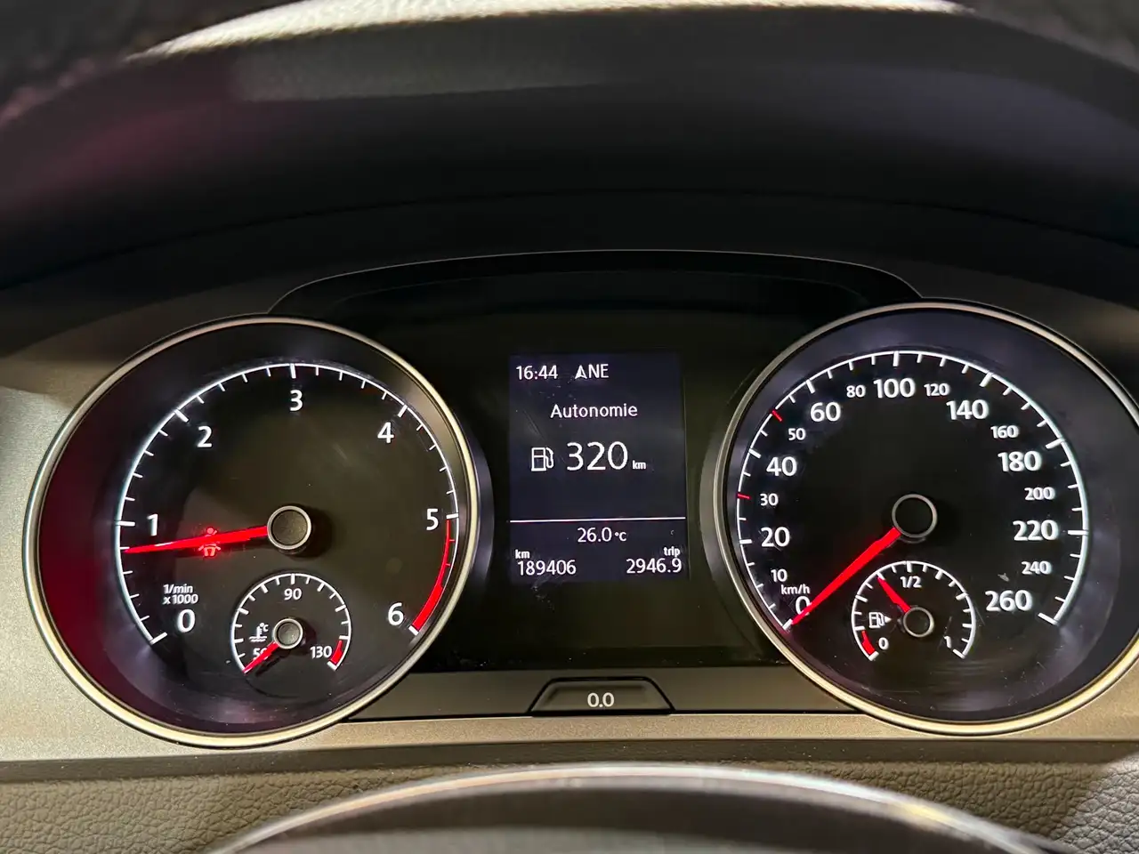 Volkswagen Golf Standard Model — photo 18