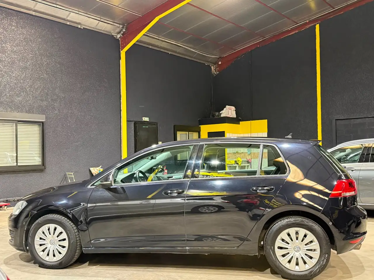 Volkswagen Golf Standard Model — photo 4