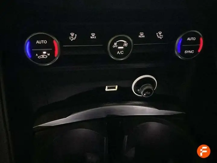 Alfa Romeo Stelvio 2.0 Gasolina Sprint Q4 2022, foto 17