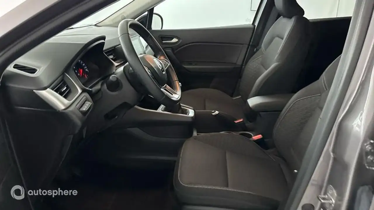 Renault Captur — photo 12