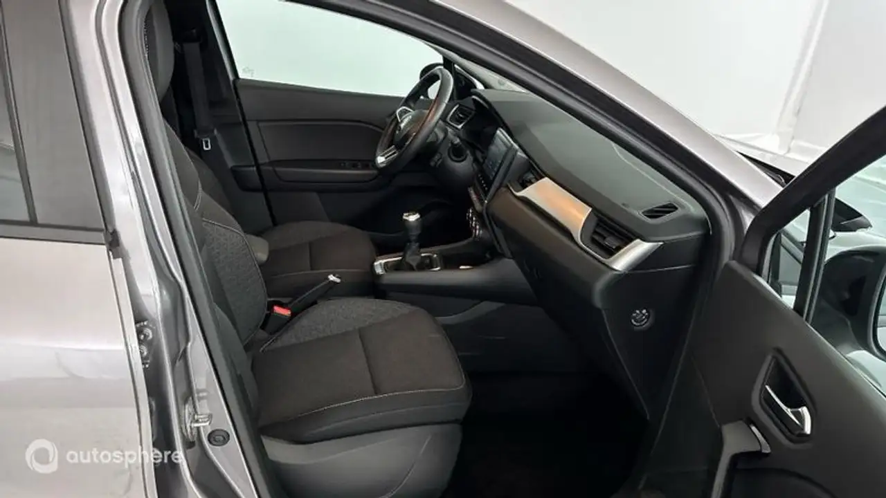 Renault Captur — photo 15