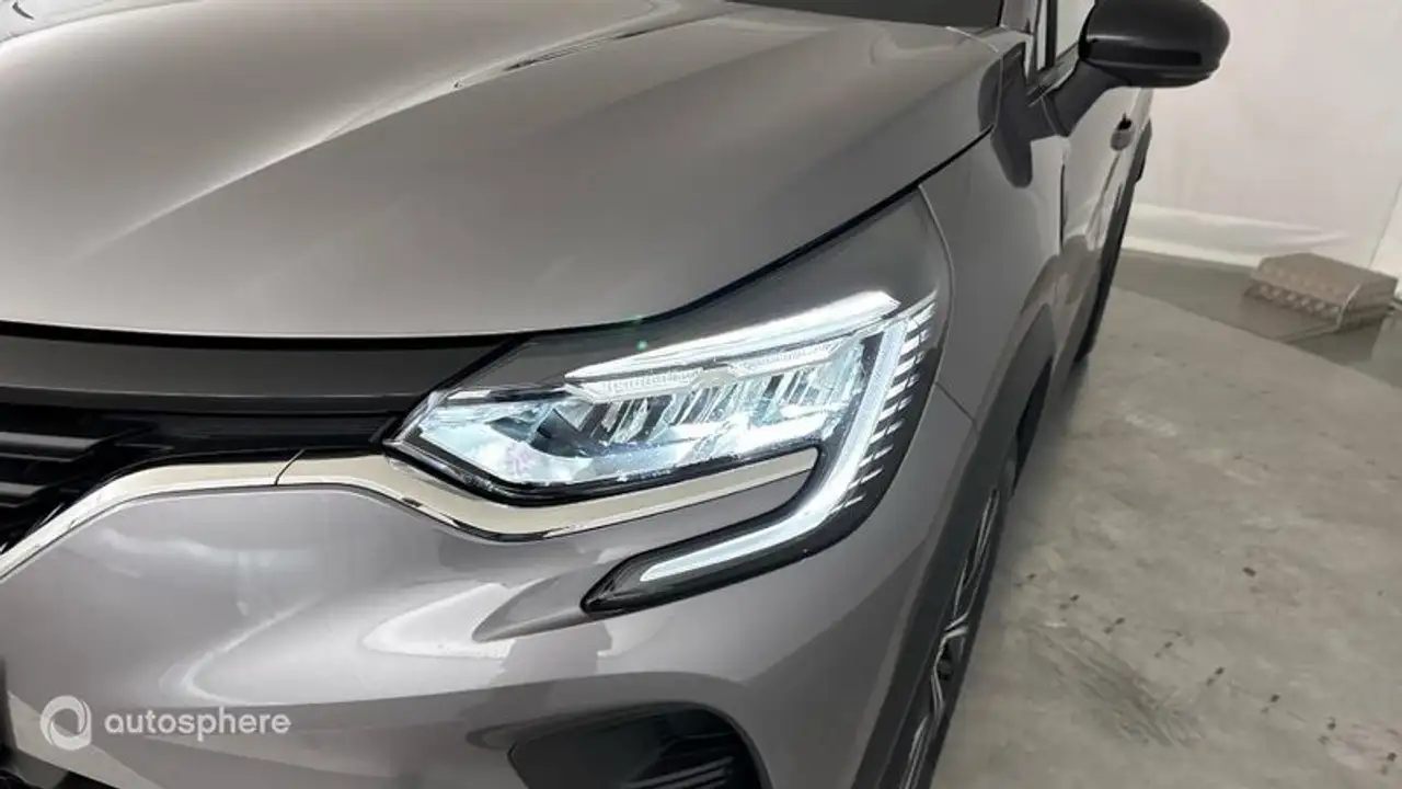 Renault Captur — photo 17