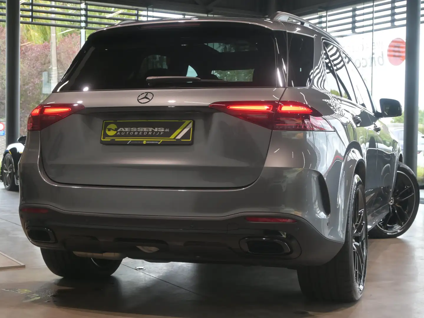Mercedes-Benz GLE 350 de 4Matic AMG-LINE*LED/PANO/HUD/BURMESTER/360°* Grau - 2