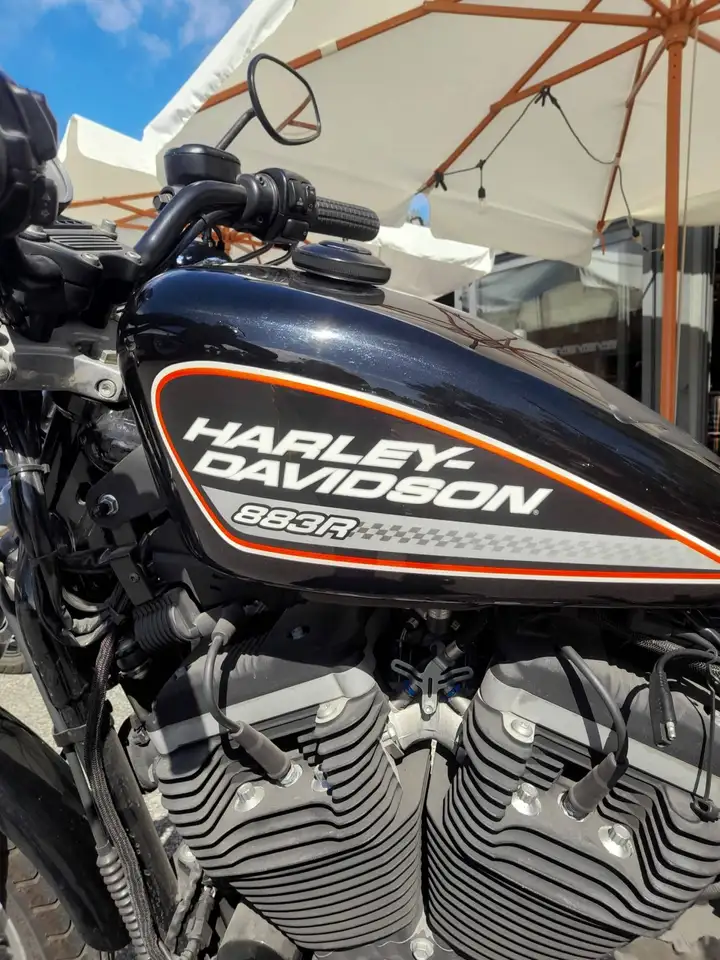 Harley-Davidson Sportster XL 883