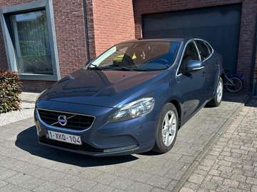 V40 1.6 D2 Momentum