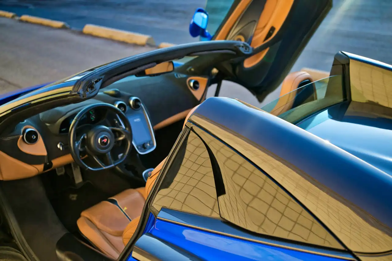 McLaren 570S снимка McLaren 570S
