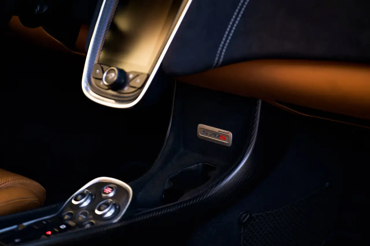 McLaren 570S снимка McLaren 570S