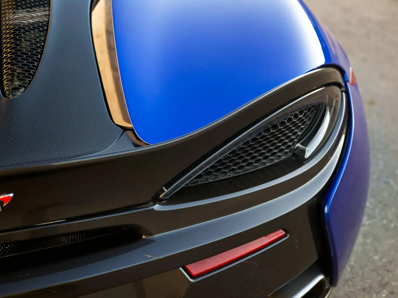 McLaren 570S снимка McLaren 570S