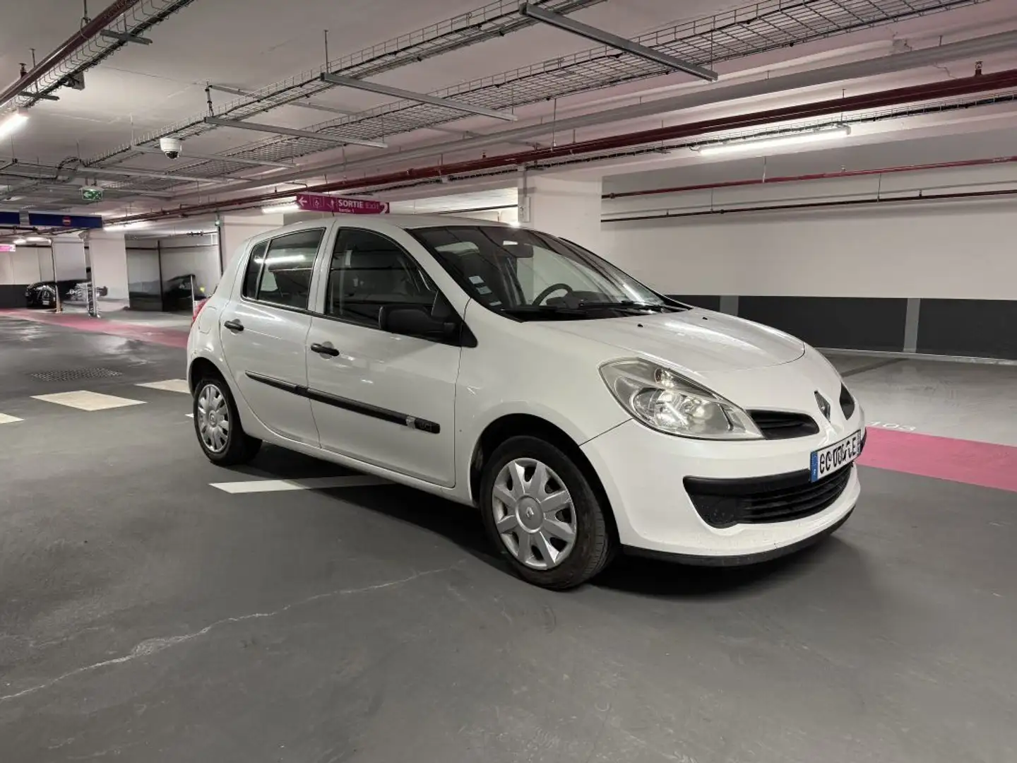 Renault Clio III AUTHENTIQUE 1.5DCI 70 Weiß - 2