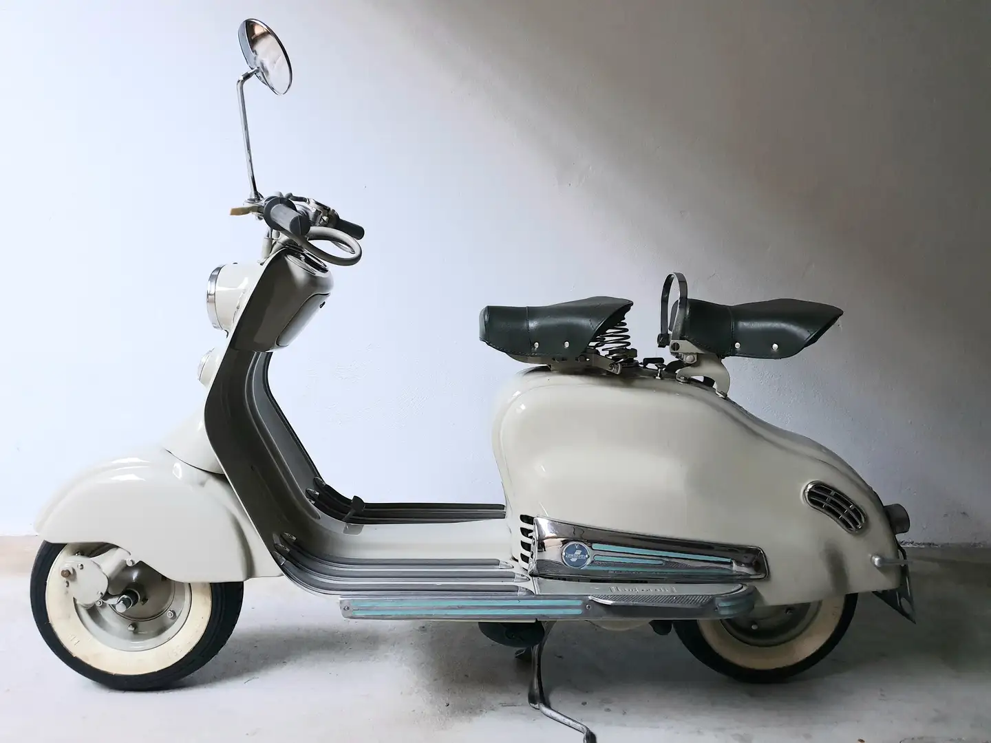 Lambretta LD Beige - 2