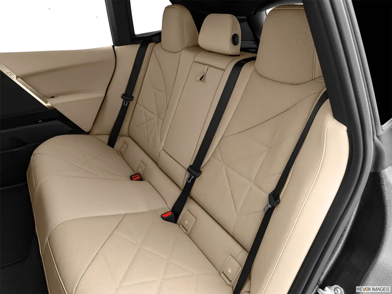 BMW iX снимка BMW iX