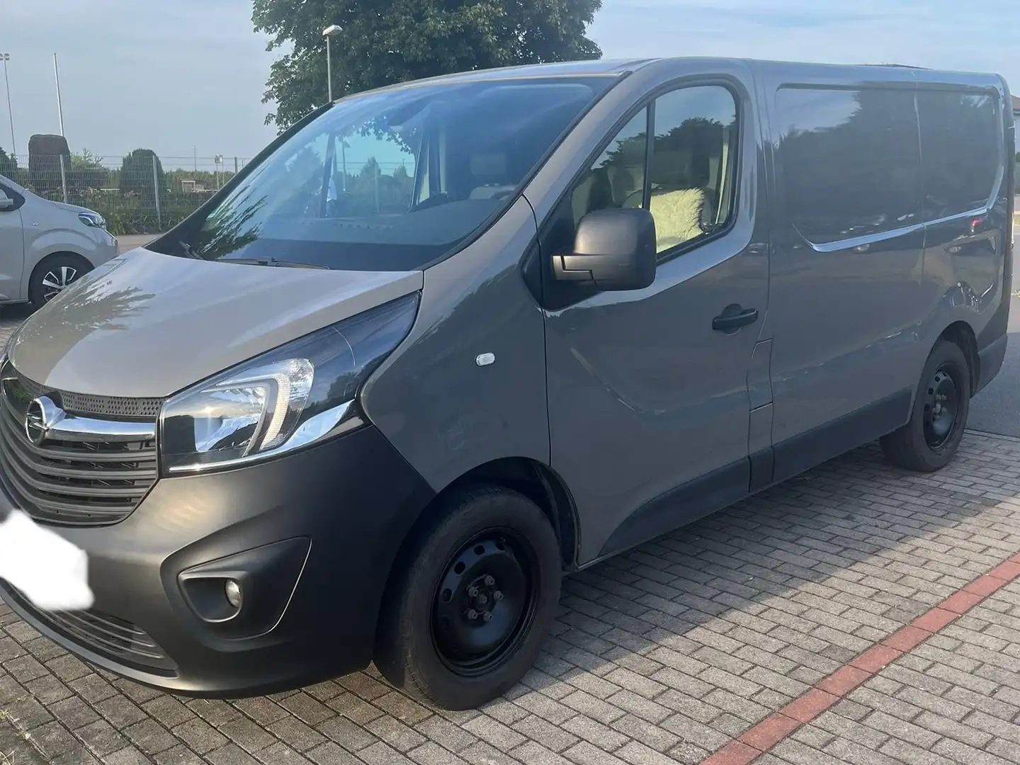 Opel Vivaro 1.6 CDTI L1H1 Grau - 2