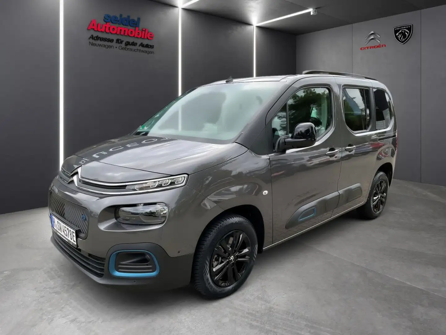 Citroen Berlingo ë-Berlingo 136 SHINE M, AHK, PanoDach Grau - 1