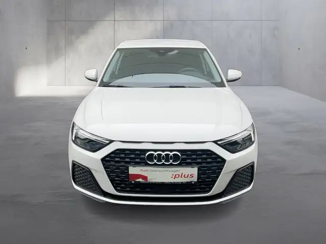Audi A1 view 6