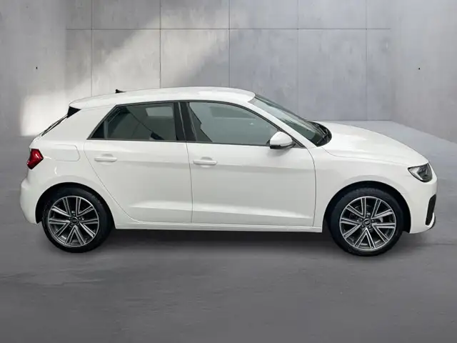 Audi A1 view 5