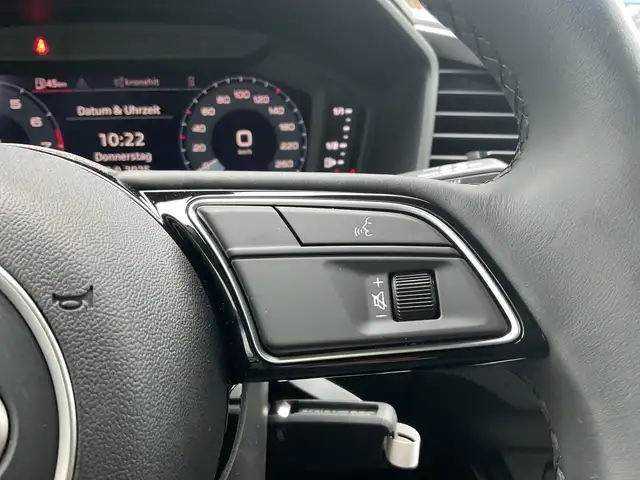 Audi A1 view 11