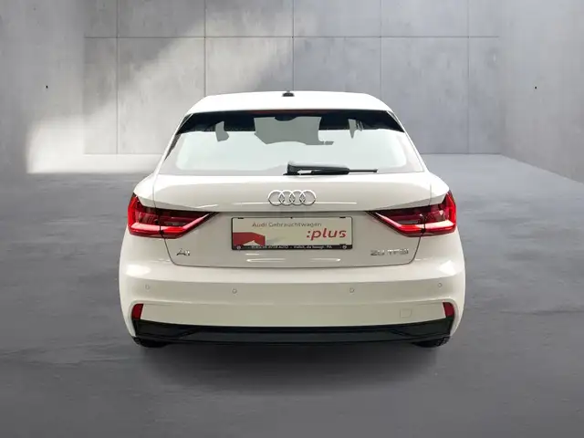 Audi A1 view 4