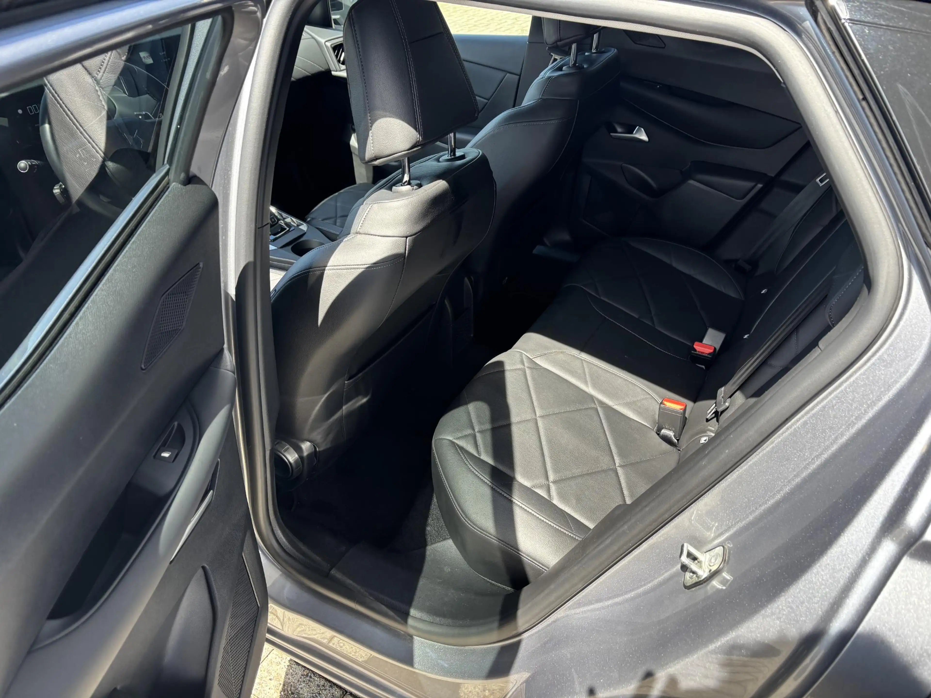 DS Automobiles DS 3 Crossback 1.2 PureTech Performance Line+ | Leder | 360-grade — photo 10