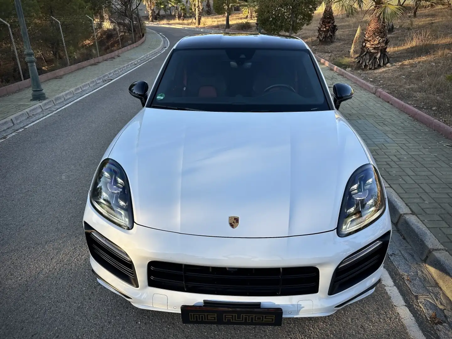 Porsche Cayenne GTS Blanc - 2