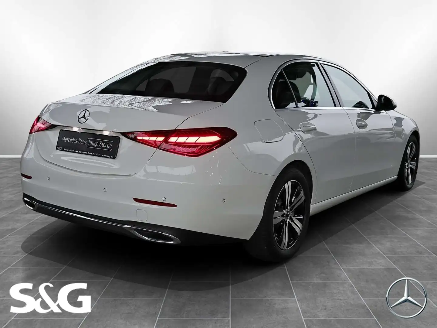 Mercedes-Benz C 180 PANO+TOTWINKEL+MEMORY+CARPLAY+MBUX+LED+17" Weiß - 2