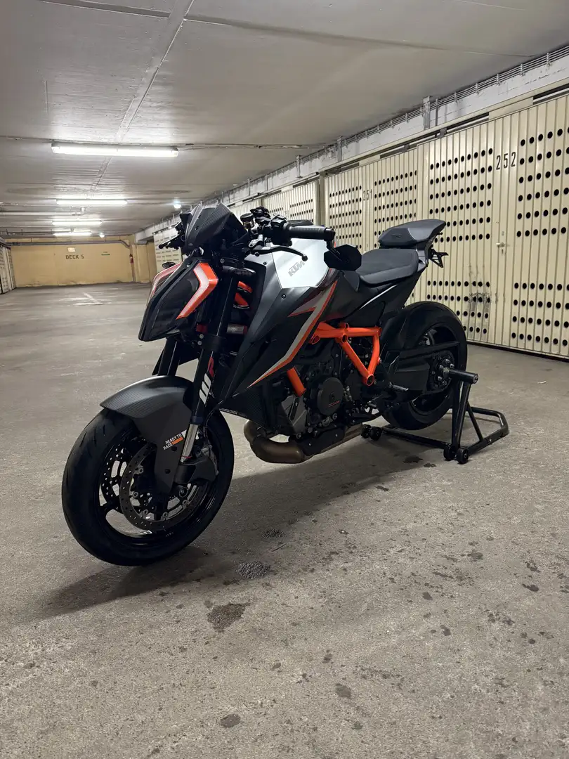 KTM 1290 Super Duke R EVO, TECH PACK, Service, 3 Jahre Garantie! Czarny - 2