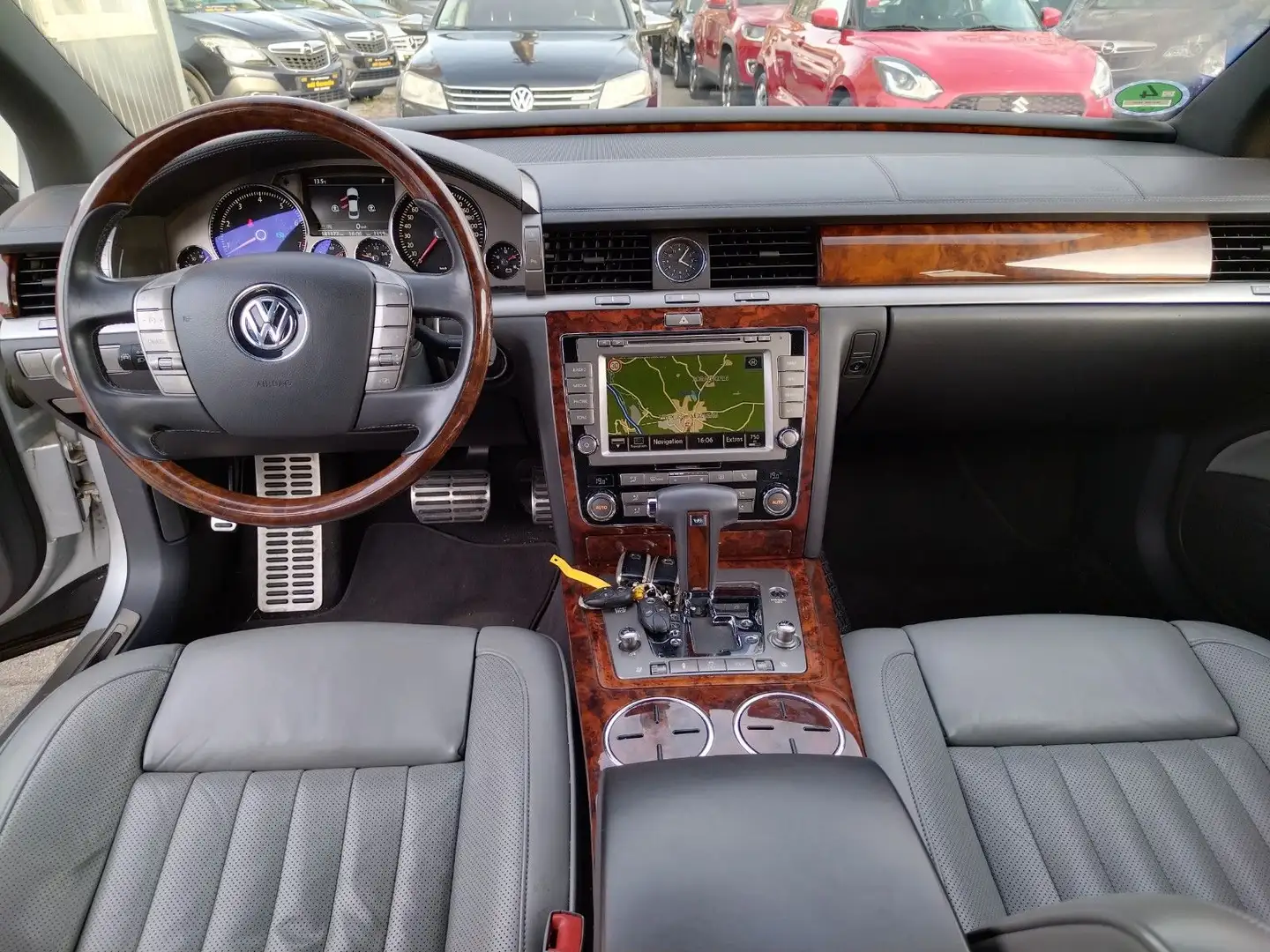 Volkswagen Phaeton V8 5-Sitzer 4Motion+NAVI+CAM+WEBASTO+USW Silber - 2