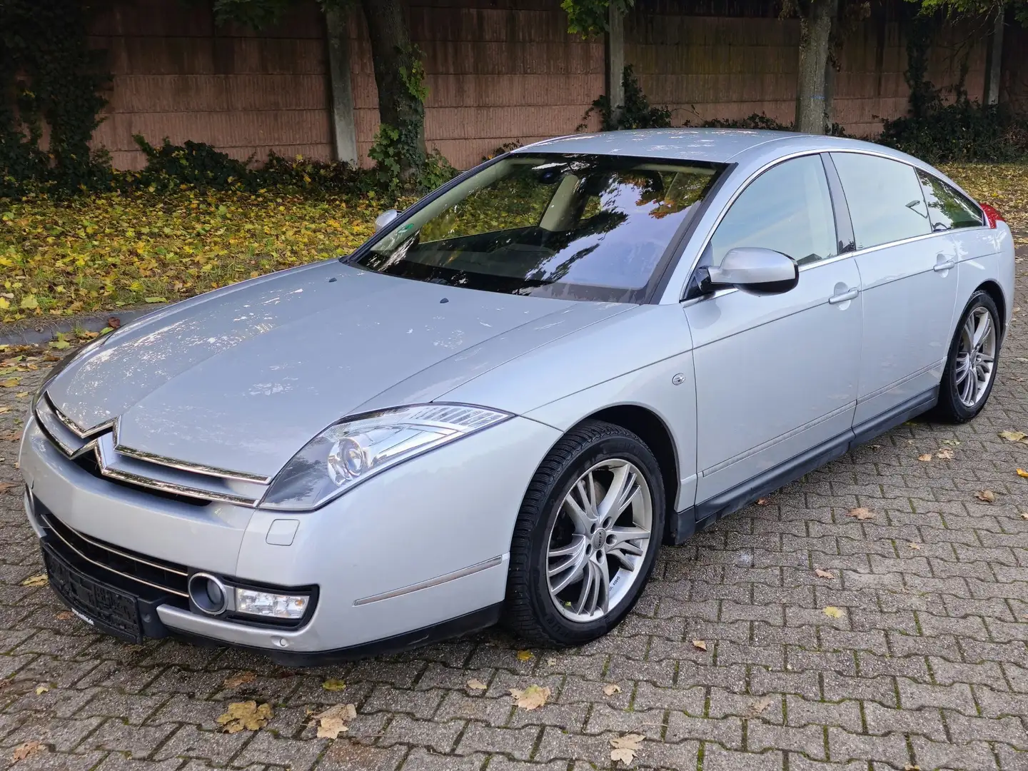 Citroen C6 Exclusive Silber - 1