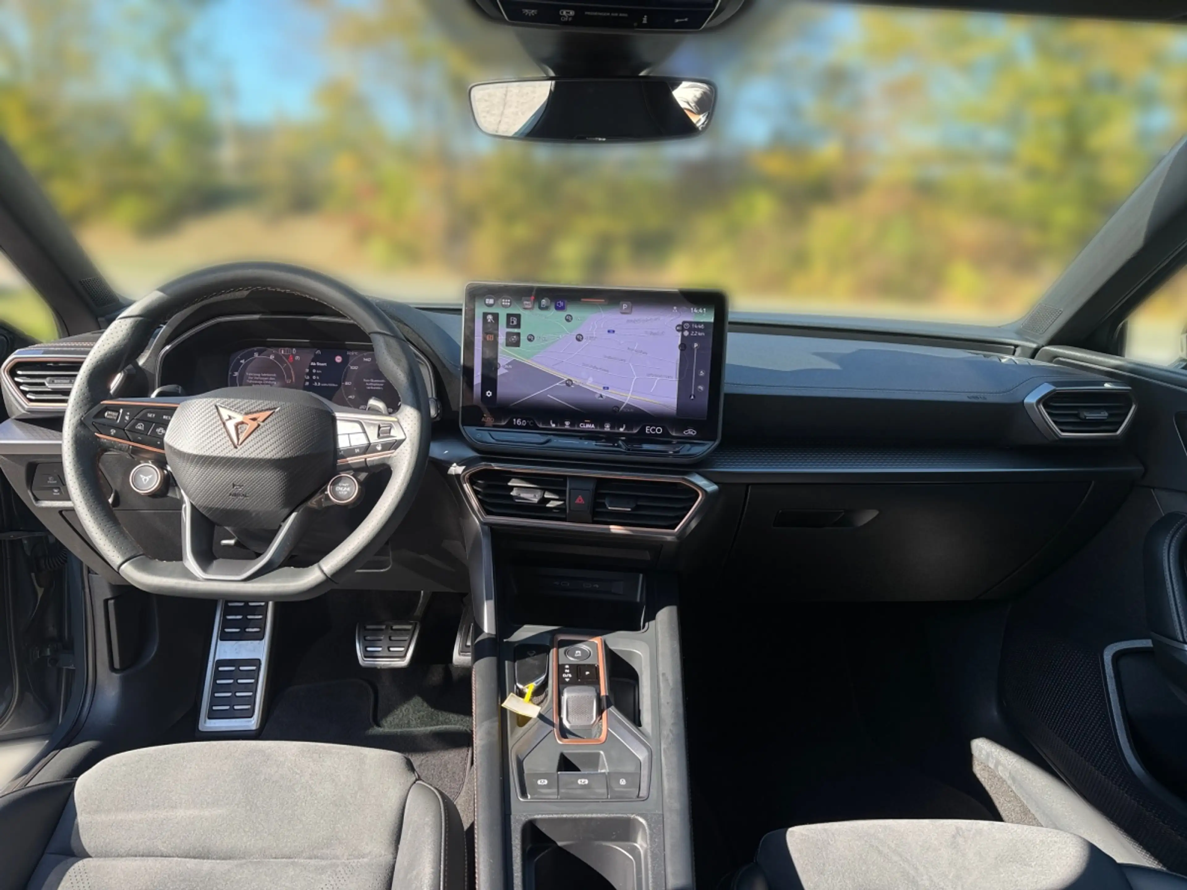 CUPRA Leon Kombi VZ 1,5 TSI eHybrid 272 DSG — photo 4