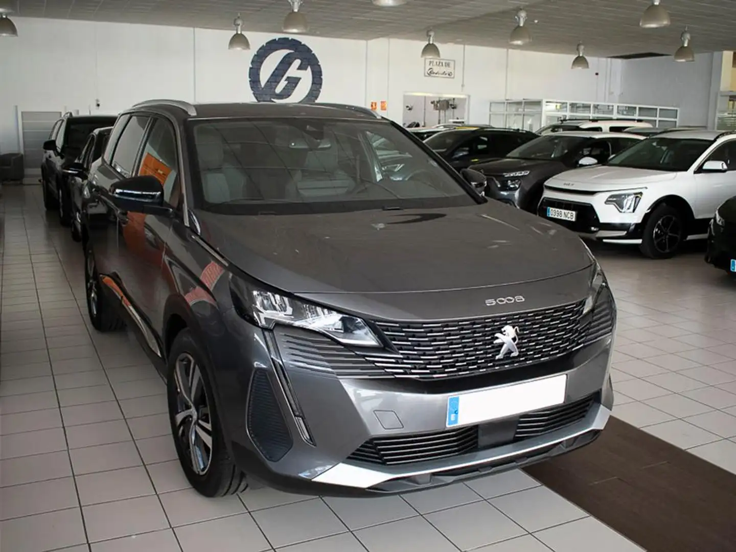 Peugeot 5008 1.2 PURETECH 96KW S&S ALLURE PACK 5P 7 PLAZAS Grau - 1